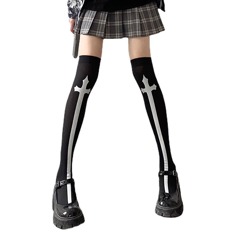 Bone Bow Streetwear Socks - Image 3