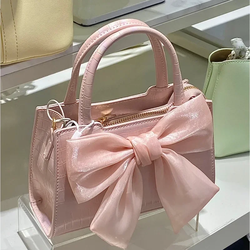 Sweet Pink Bow Clutch