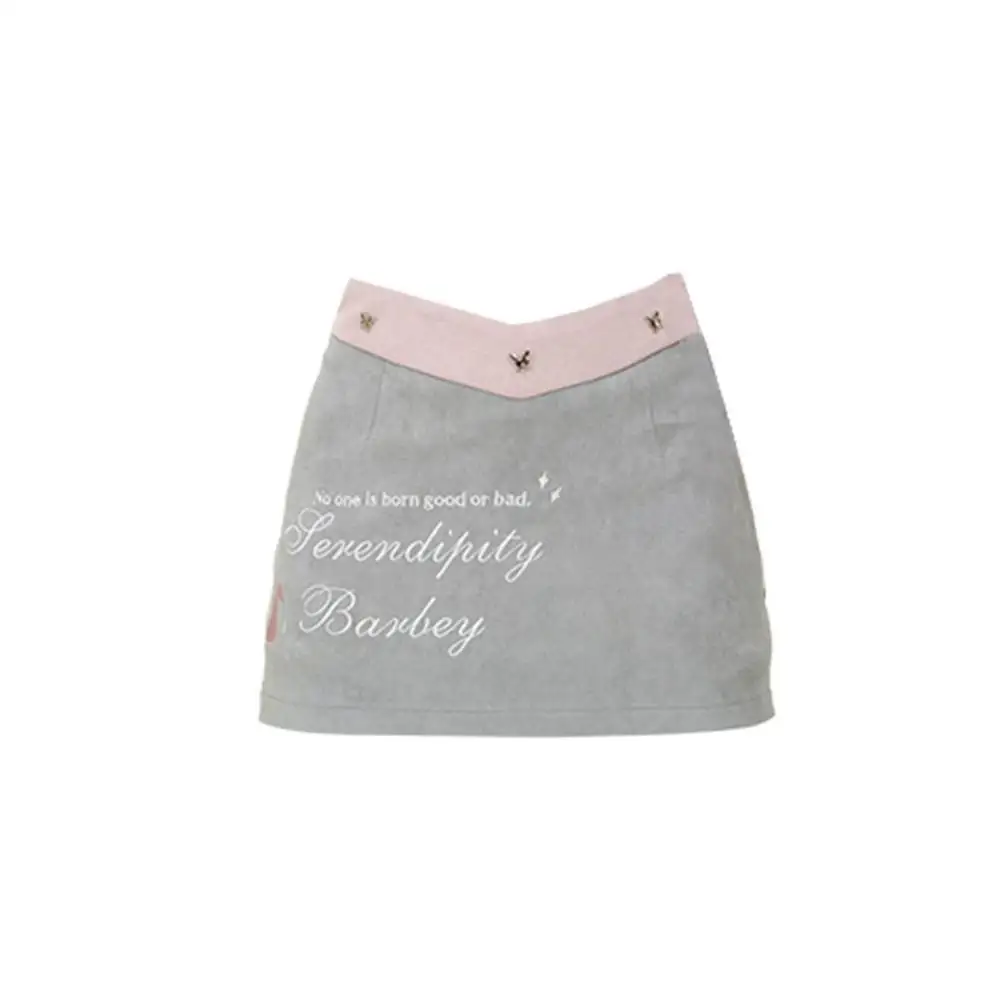 gray skirt