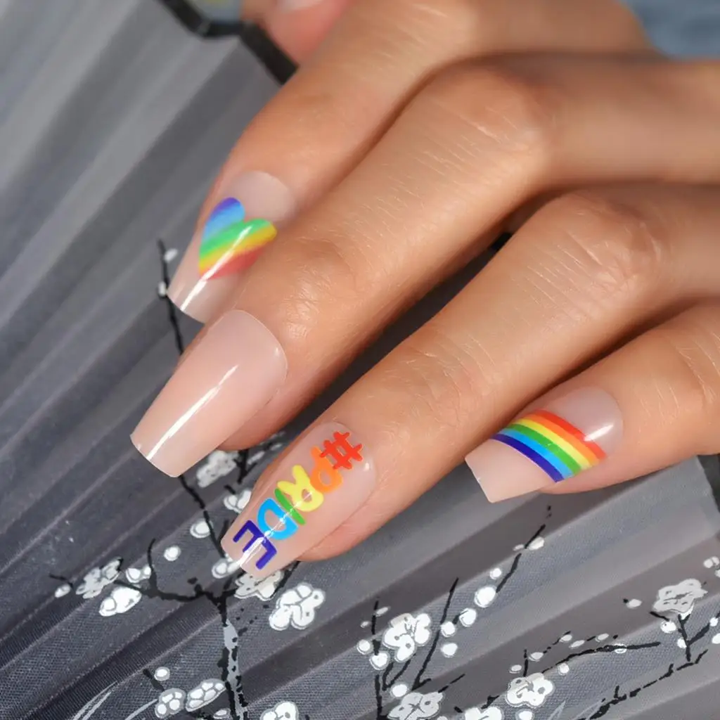 Short Coffin Pride Pattern Rainbow Multicolor Cute Lovely Heart Ombre Nail Tips Press On Nails Fake Nails Full Cover Fingernails