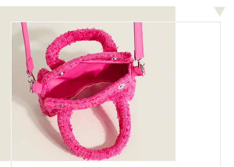Barbie Shoulder Bag for Girls Advanced Sense Simple Design Portable Lipstick Key Change Storage Mini Pillow Bag Crossbody Bag Barbie Shoulder Bag for Girls Advanced Sense Simple Design Portable Lipstick Key Change Storage Mini Pillow Bag Crossbody Bag