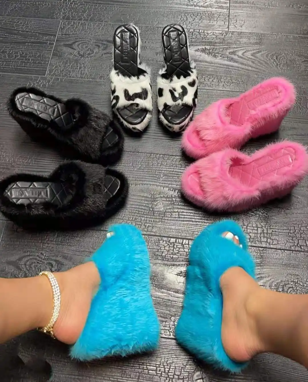 New Fur Slippers Women's Wedge Heel Shoes Women High-heeled Furry Drag Fashion Outdoor All-match Shoes Slippers Furry Slides New Fur Slippers Women's Wedge Heel Shoes Women High-heeled Furry Drag Fashion Outdoor All-match Shoes Slippers Furry Slides
