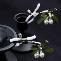 Bow Pearl Nipple Clamps - Image 4