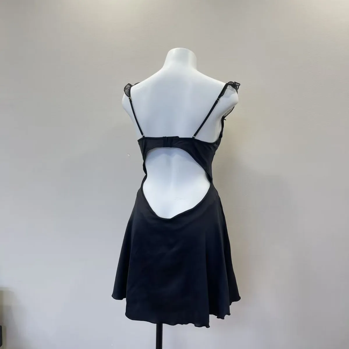 Dreamy Suspender Slip Nightie - Image 6