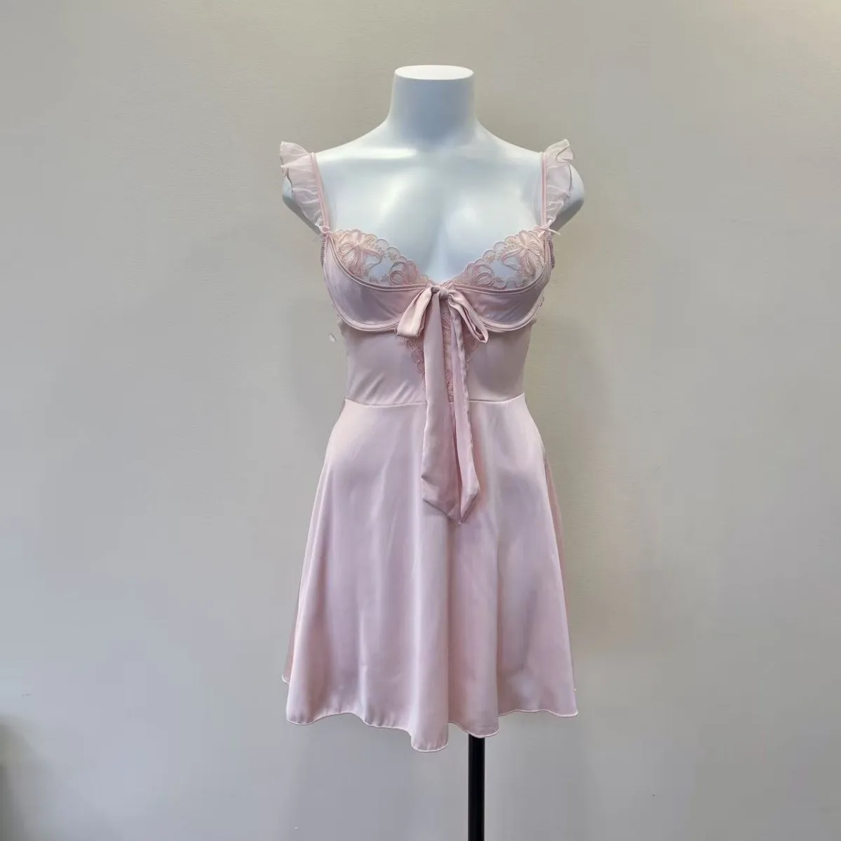 Dreamy Suspender Slip Nightie - Image 2